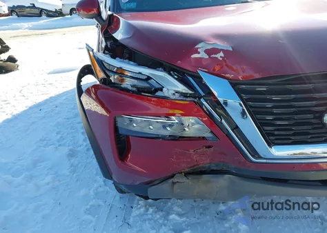 2021 Nissan Rogue Sv Intelligent Awd z USA, uszkodzony, nr VIN 5N1AT3BB4MC710319